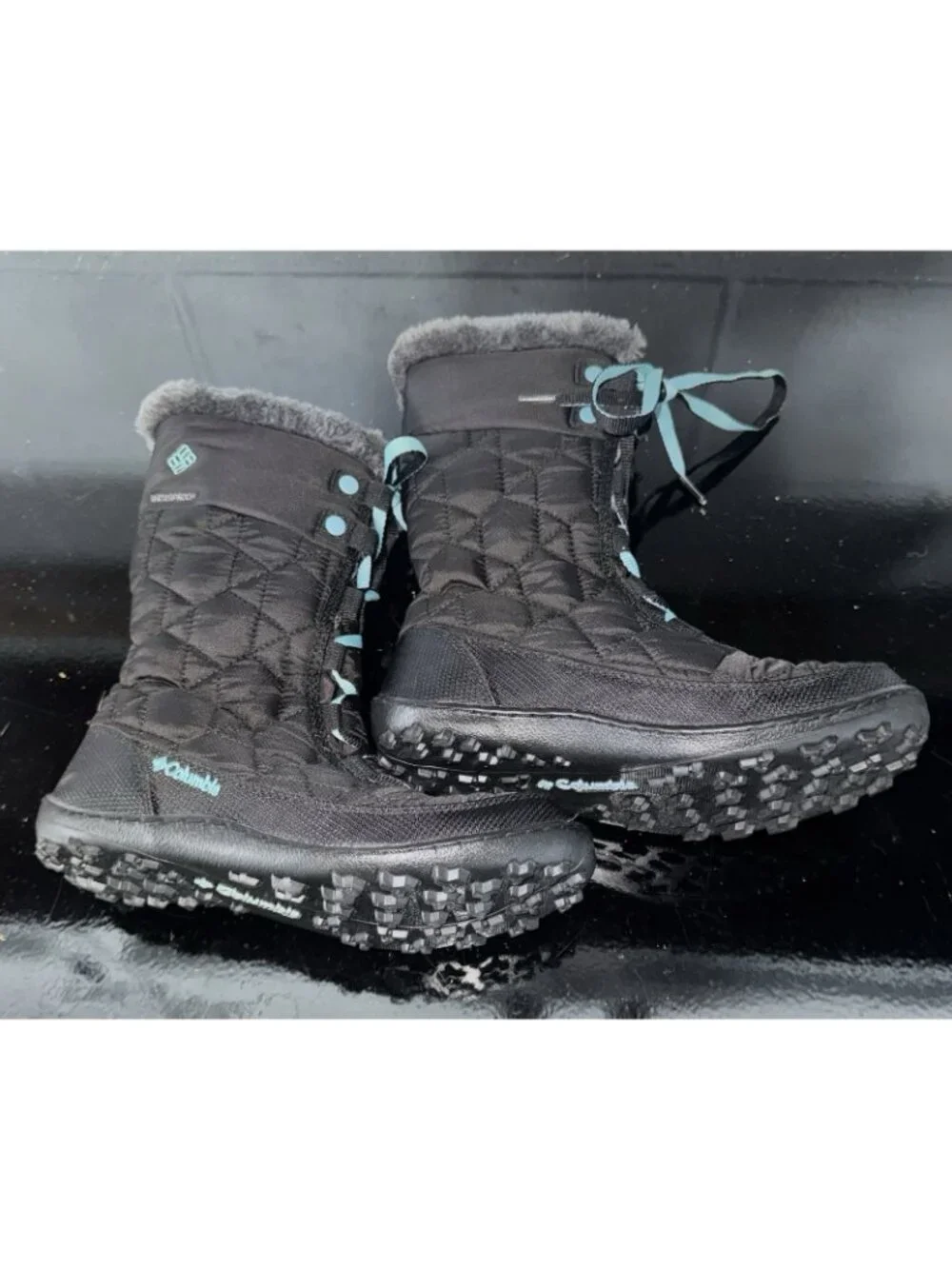 Columbia Minx Mid II Girls Youth Insulated WP Winter Snow Boots Size 4 Black